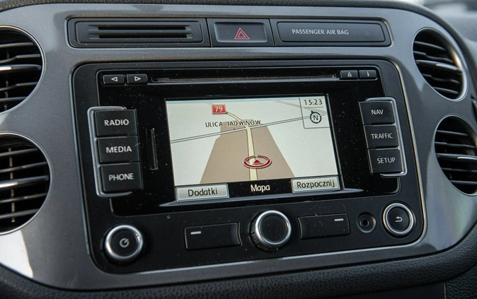 Volkswagen Tiguan cena 53700 przebieg: 299000, rok produkcji 2014 z Wojkowice małe 497